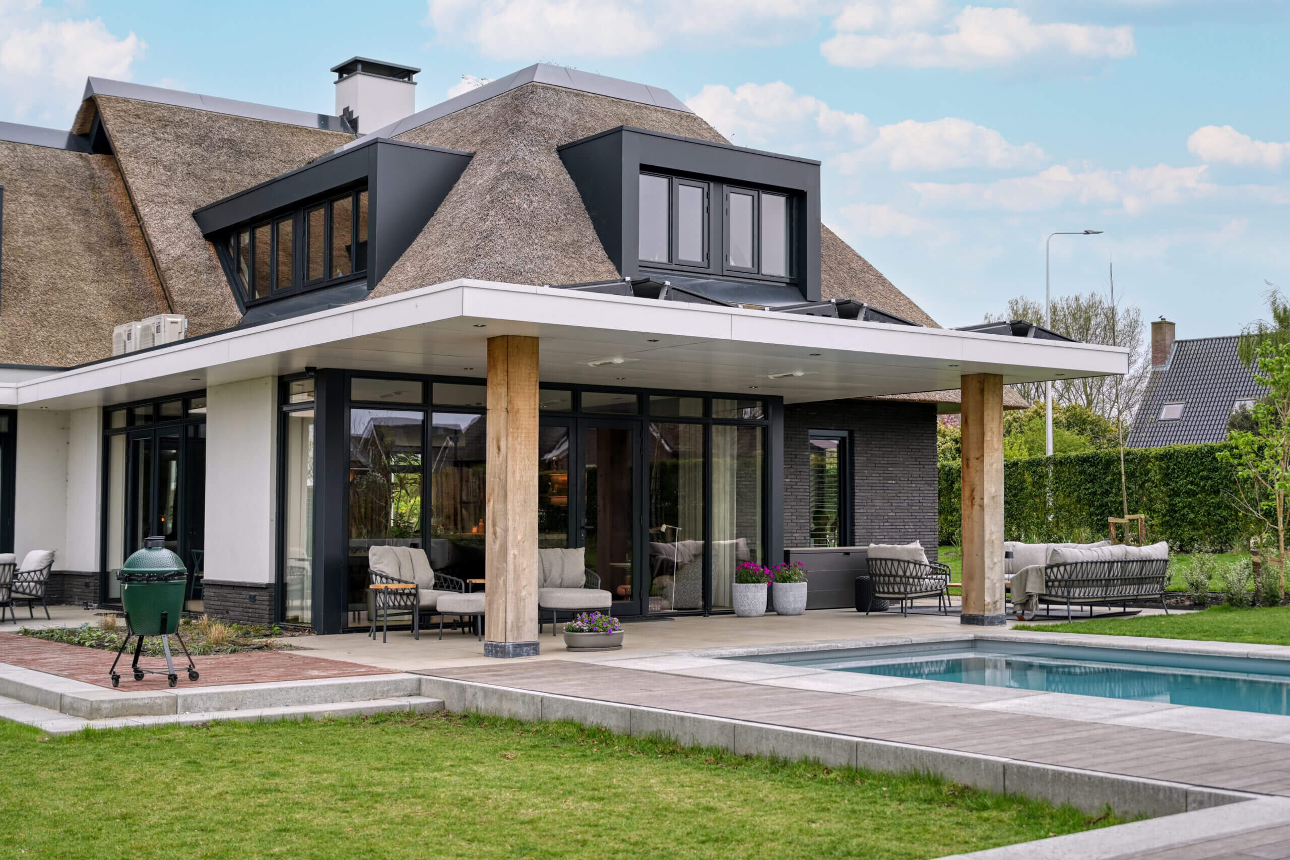 Moderne wellnesstuin in Berkel en Rodenrijs