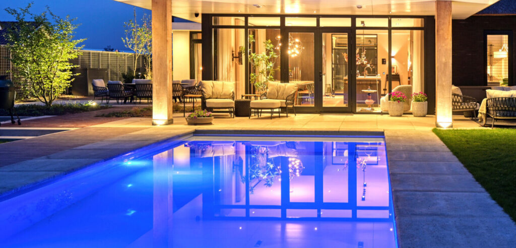 Moderne wellnesstuin in Berkel en Rodenrijs